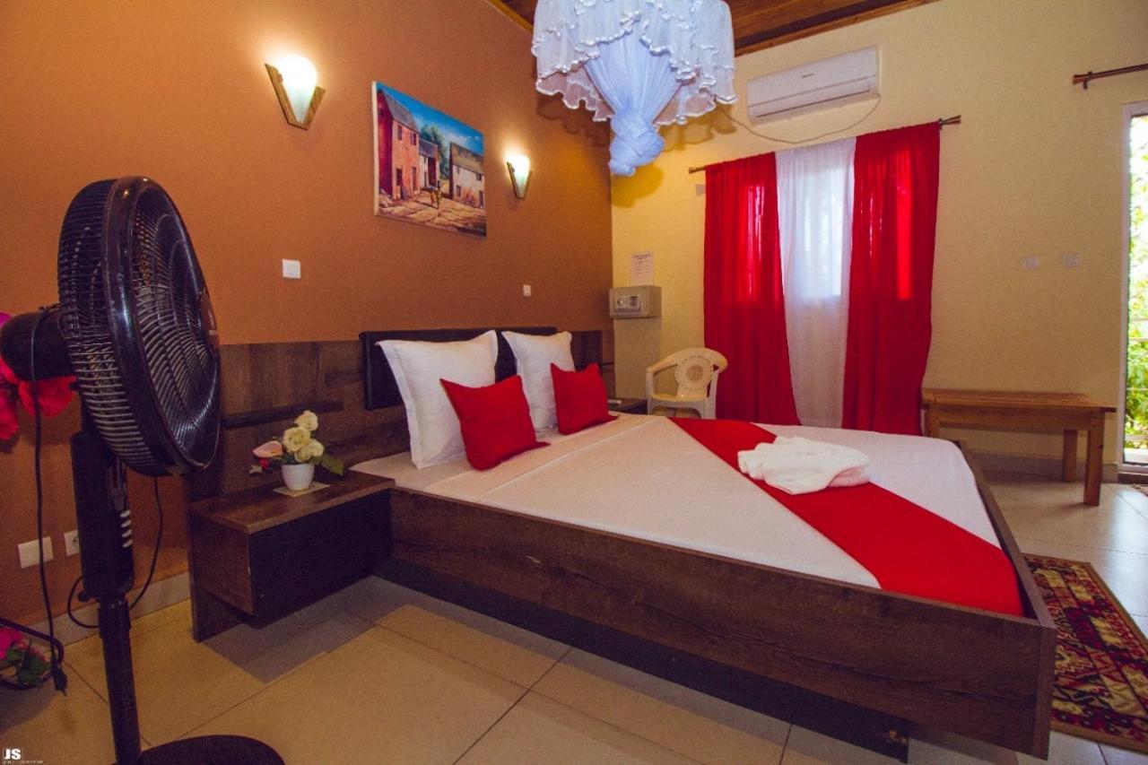 Hotel National Ambilobe Екстериор снимка