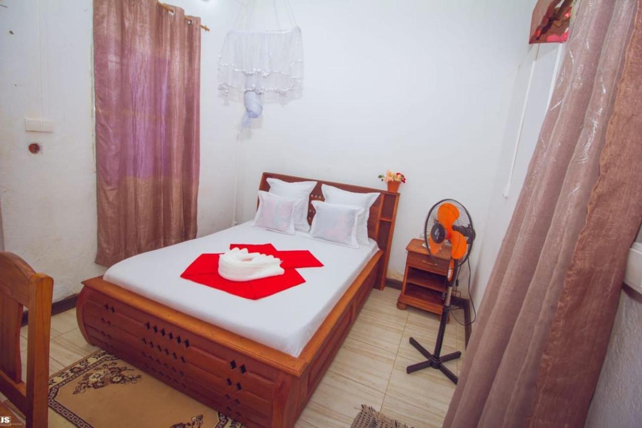 Hotel National Ambilobe Екстериор снимка